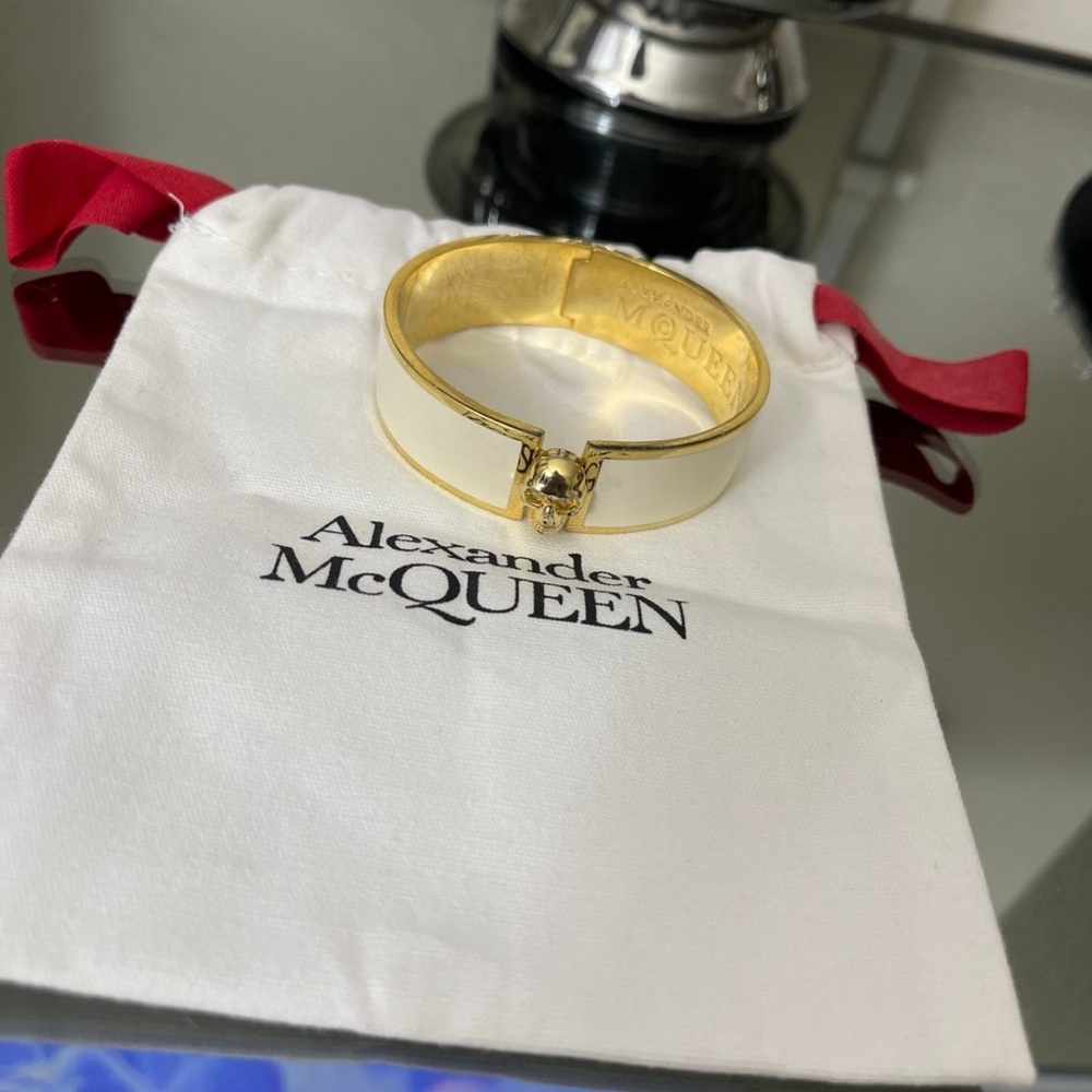 Alexander Mcqueen bracelet